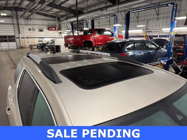 Used 2017 GMC Acadia SLT image 6