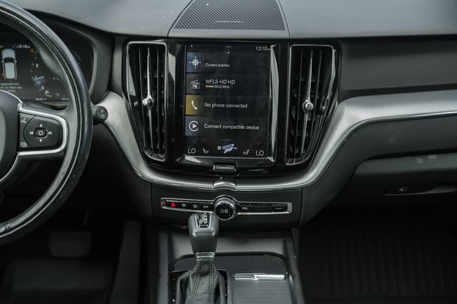 Used 2020 Volvo XC60 T6 Momentum w/ Protection Package Premier AWD/4WD image 24