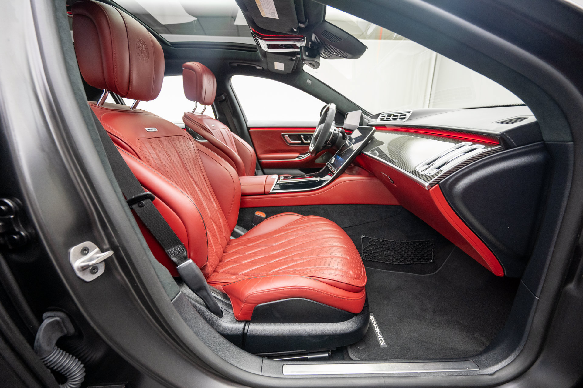 Used 2024 Mercedes-Benz S 63 AMG S w/ AMG Night Package image 13