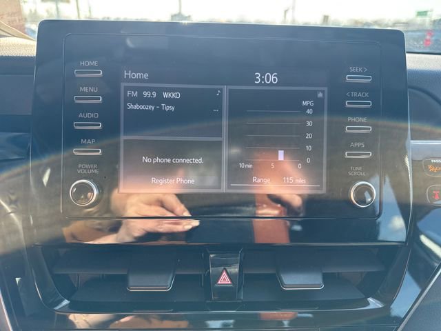 Used 2023 Toyota Camry SE FWD image 3