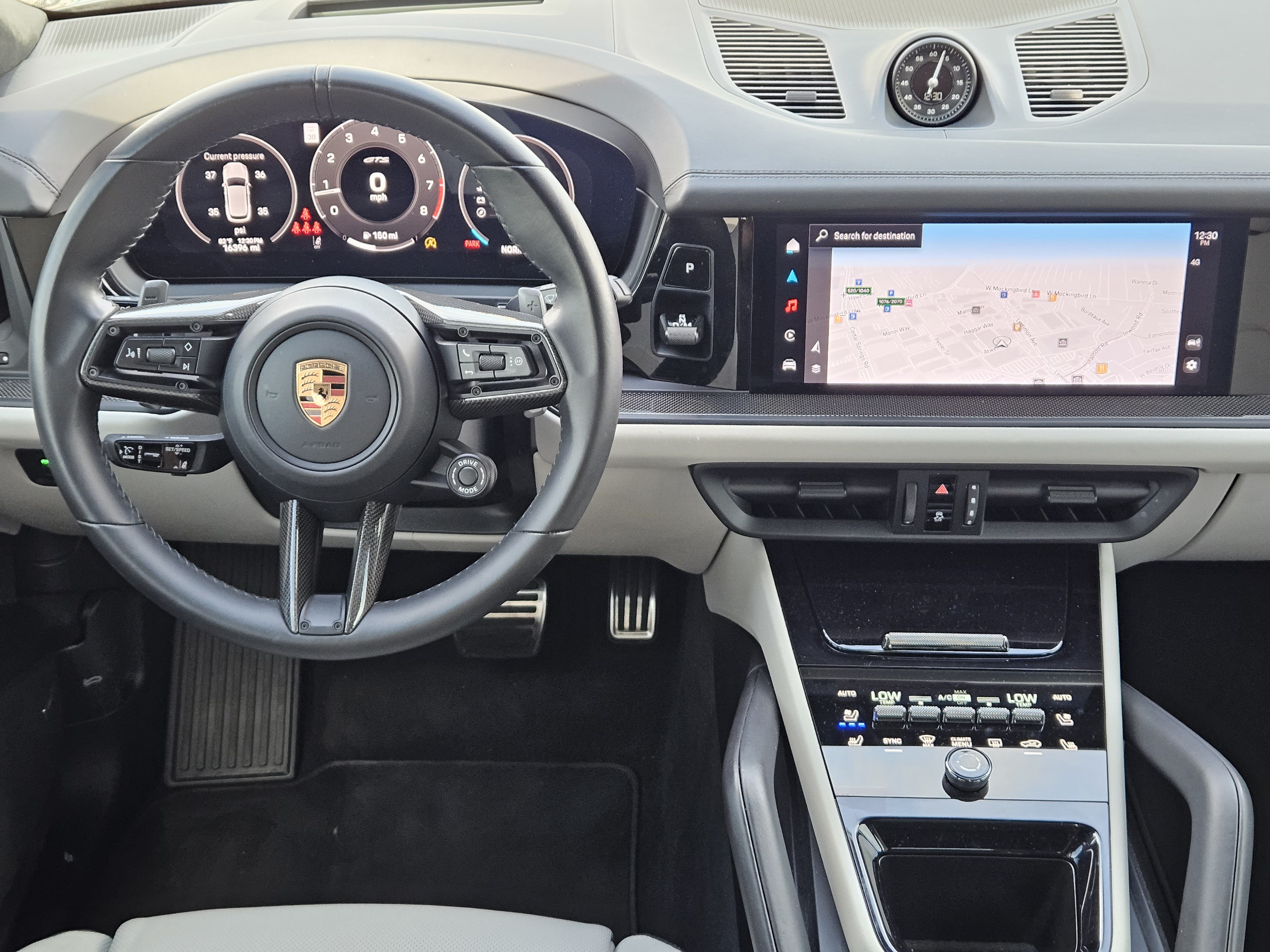 Certified 2025 Porsche Cayenne GTS AWD/4WD image 25