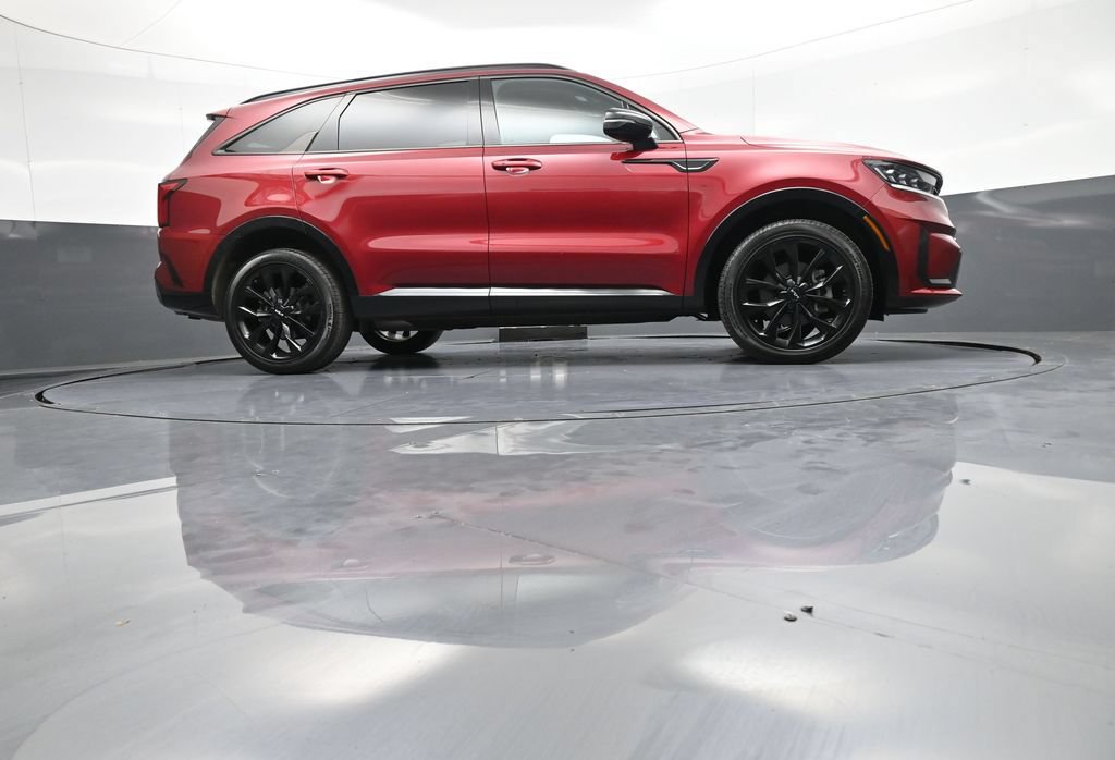 Certified 2023 Kia Sorento SX AWD/4WD image 31