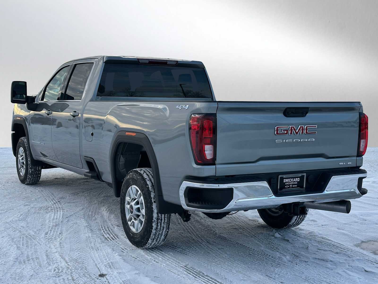 New 2026 GMC Sierra 2500 SLE image 5