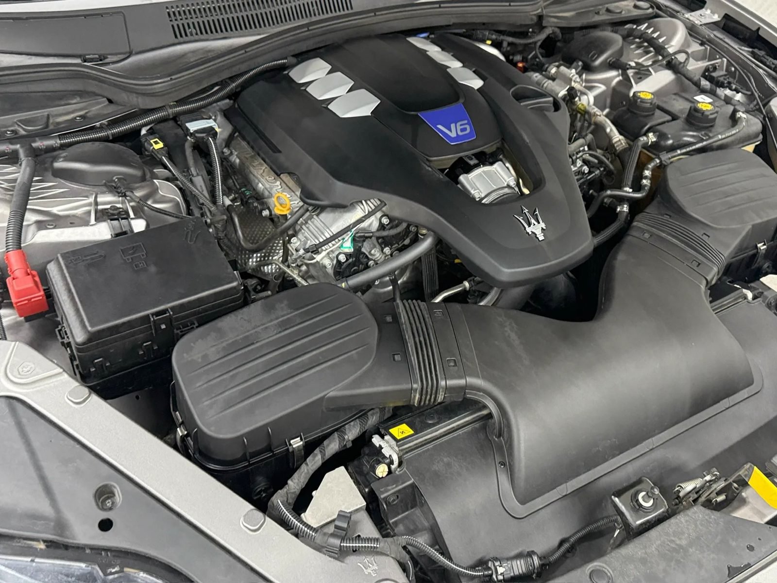 Used 2018 Maserati Quattroporte S GranLusso RWD image 41