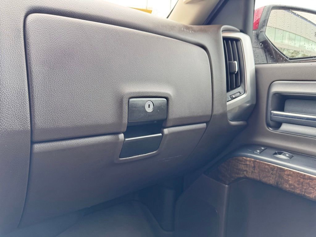 Used 2018 Chevrolet Silverado 1500 LT w/ All Star Edition AWD/4WD image 23