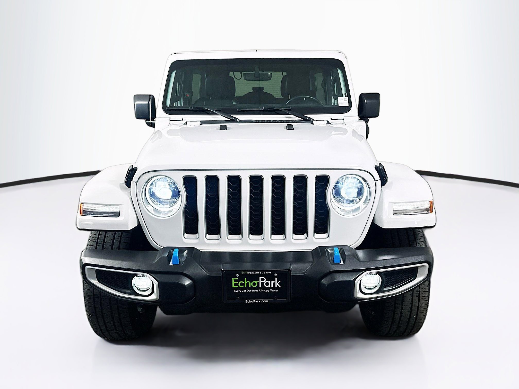 Used 2023 Jeep Wrangler Unlimited Sahara w/ Dual Top Group AWD/4WD image 2