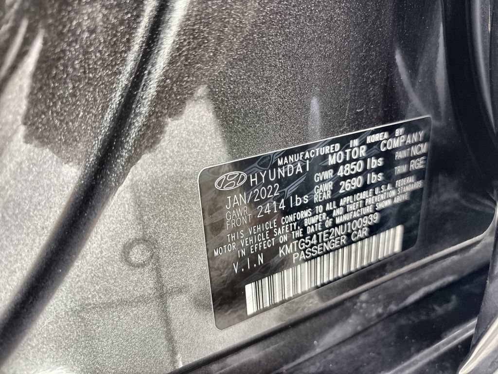 Used 2022 Genesis G70 2.0T RWD image 27