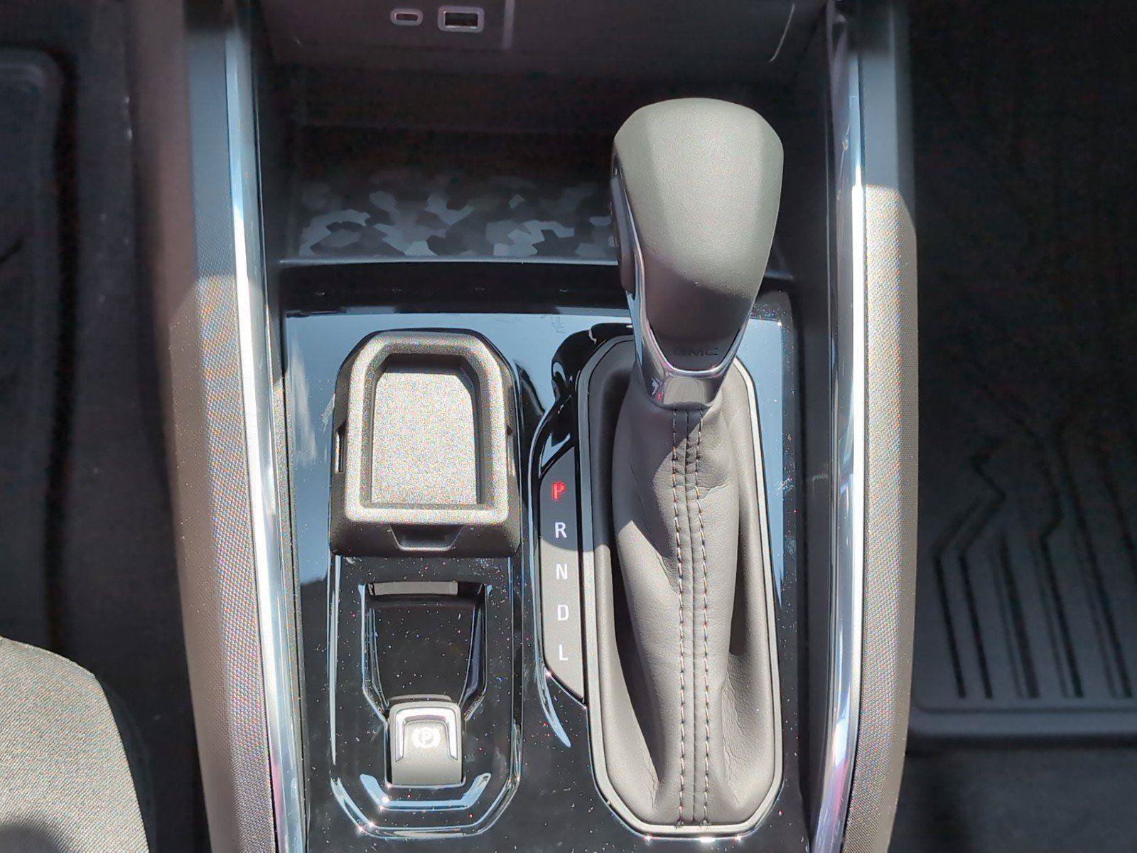 New 2026 GMC Canyon Elevation w/ Convenience Package RWD image 26