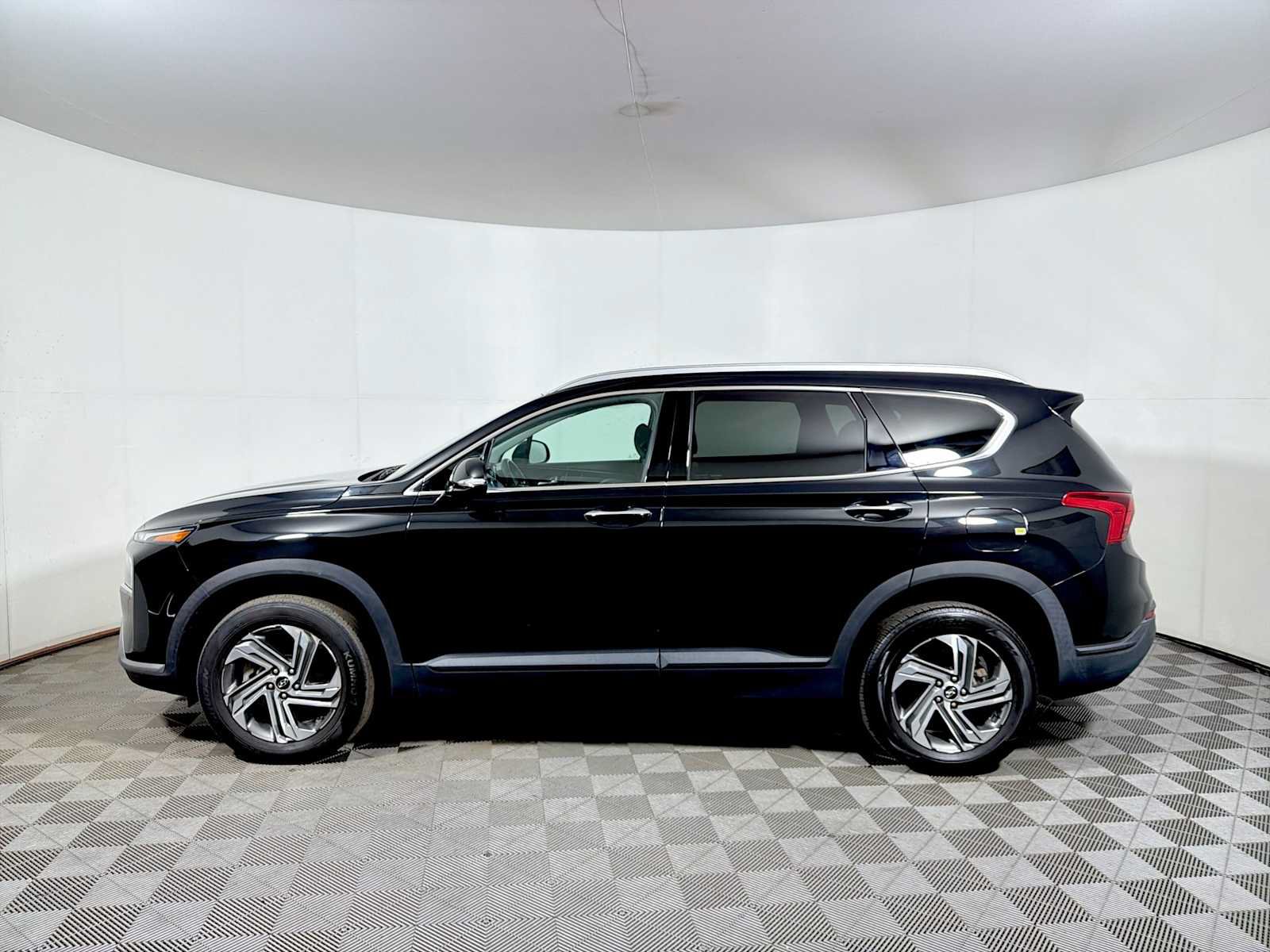 Used 2023 Hyundai Santa Fe SEL AWD/4WD image 4