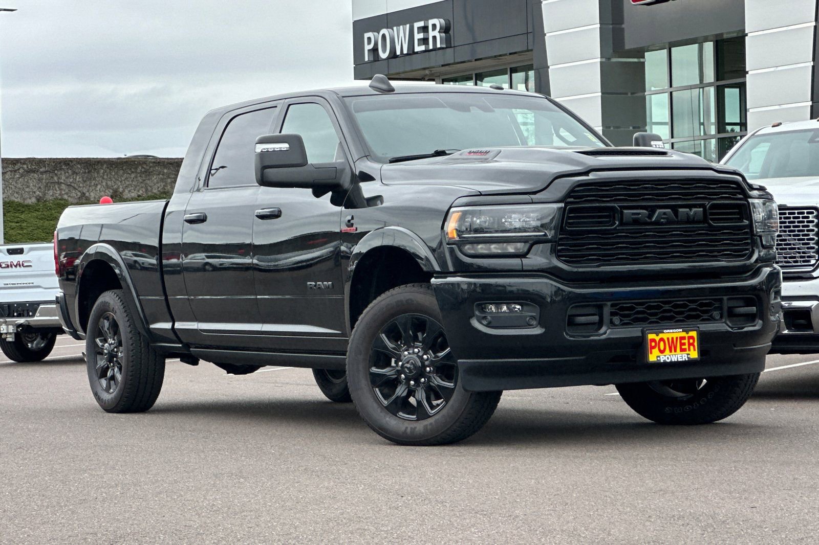 Used 2024 RAM 3500 Limited image 2