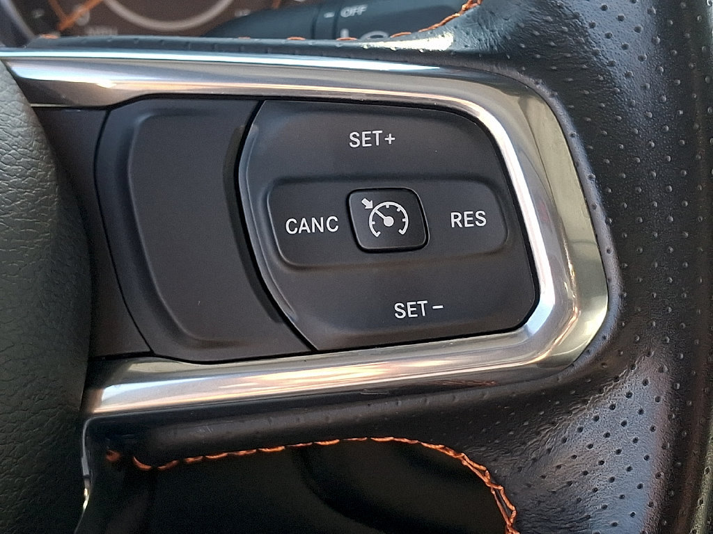 Used 2023 Jeep Gladiator Mojave w/ Cold Weather Group AWD/4WD image 23