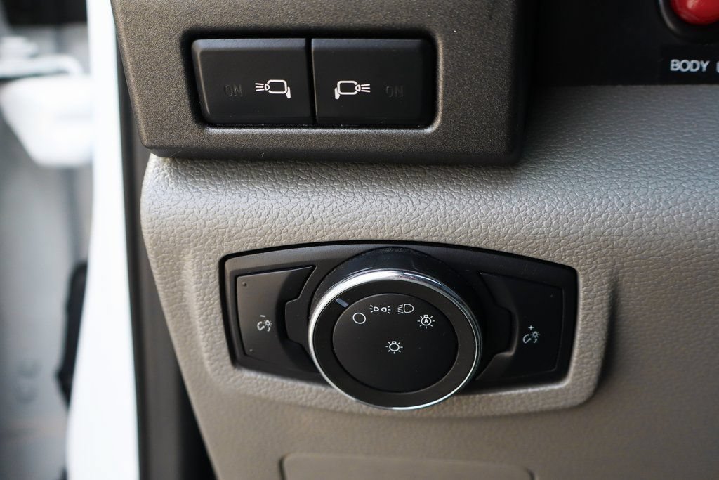 Used 2022 Ford F350 XL w/ Power Equipment Group RWD image 26