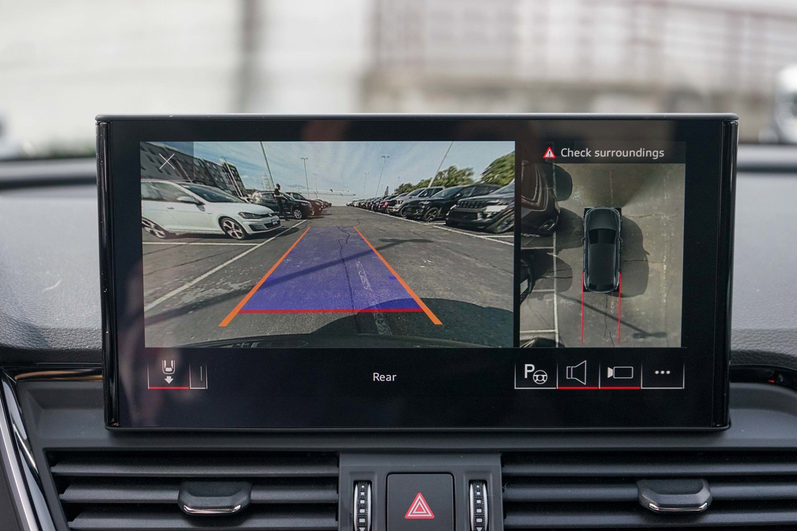 Used 2024 Audi Q5 2.0T Prestige image 17