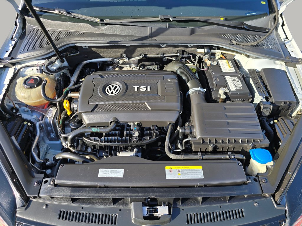 Used 2021 Volkswagen GTI Autobahn FWD image 19