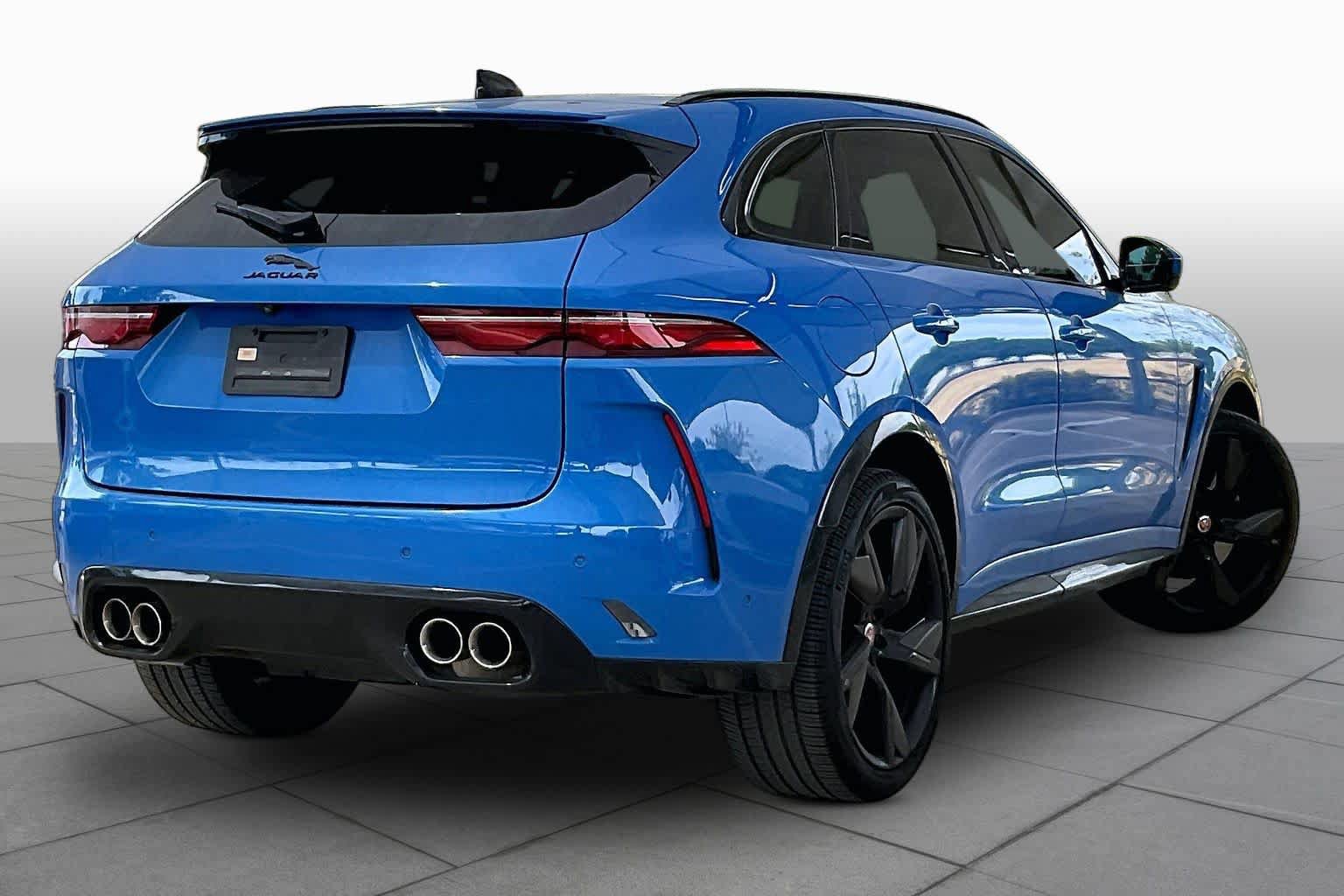 Used 2023 Jaguar F-PACE SVR AWD/4WD image 12
