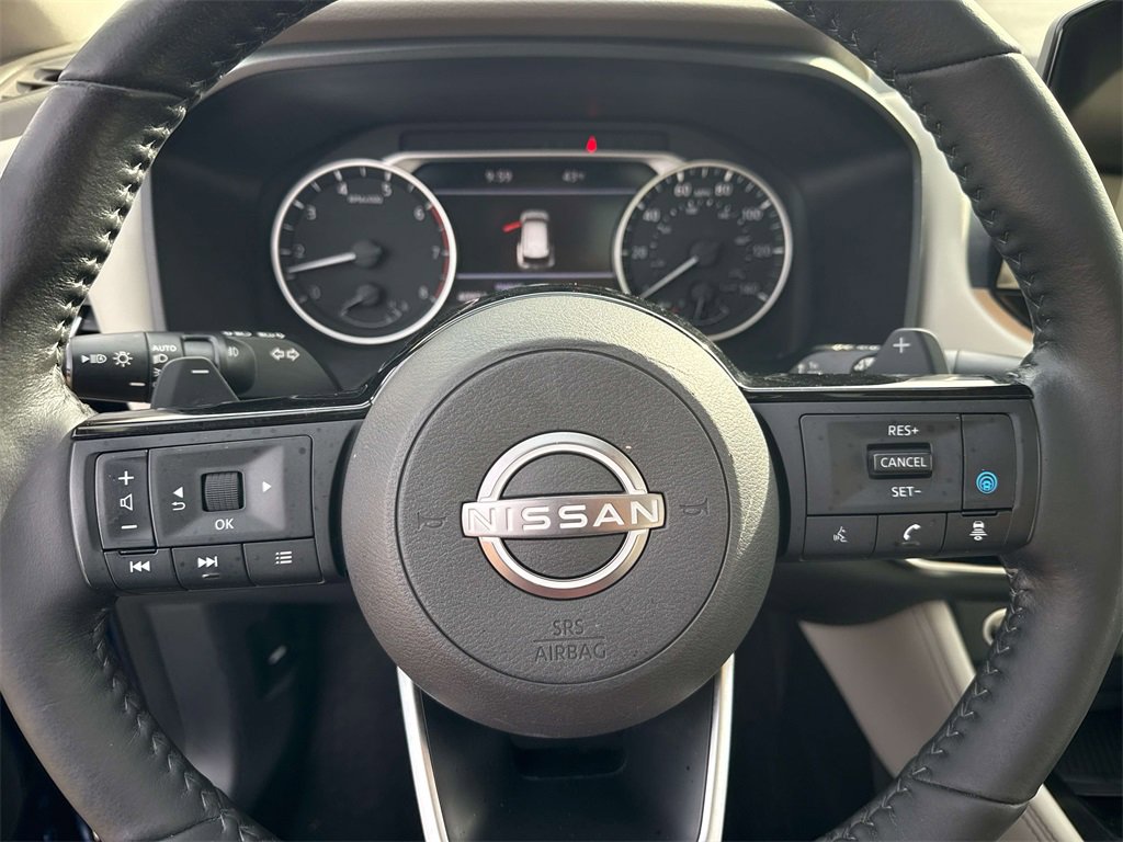 Used 2022 Nissan Rogue SL w/ SL Premium Package image 16