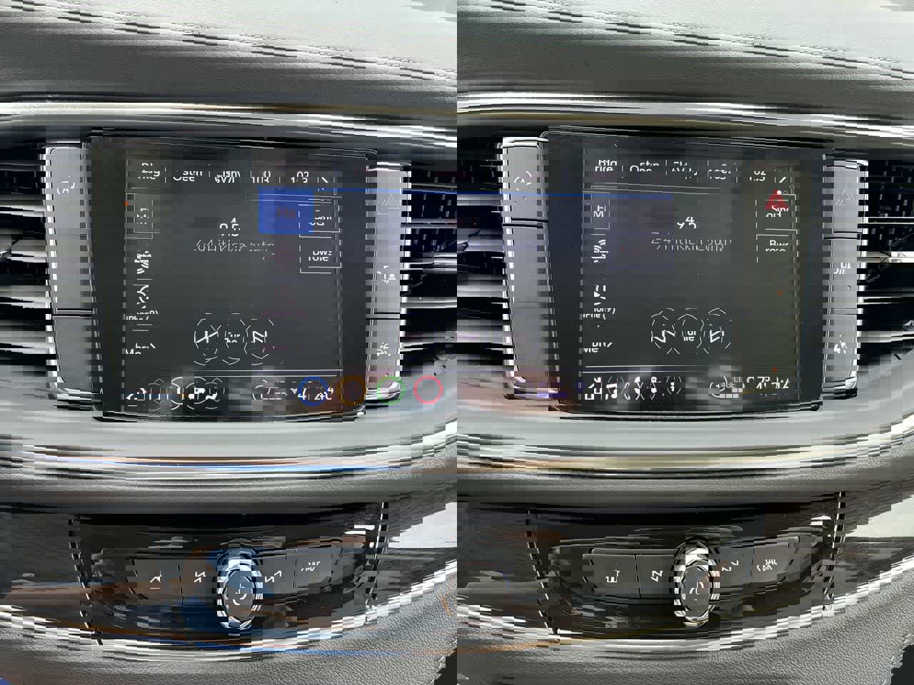 Used 2024 Buick Enclave Essence image 13