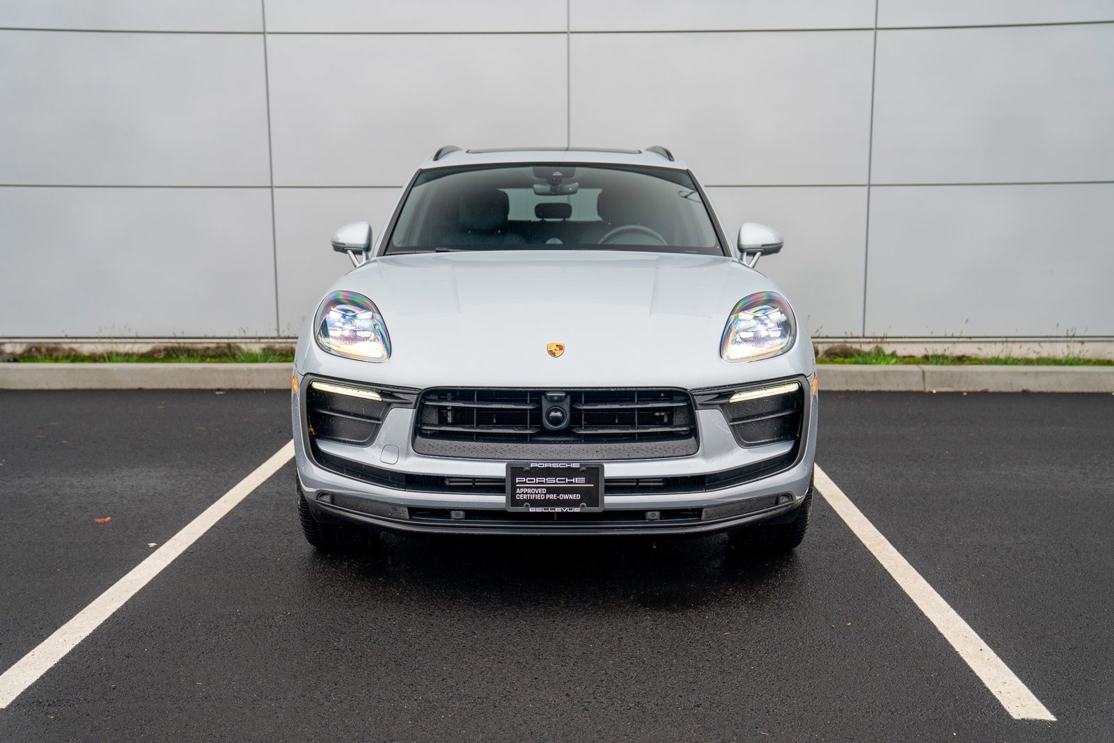 Used 2025 Porsche Macan image 6