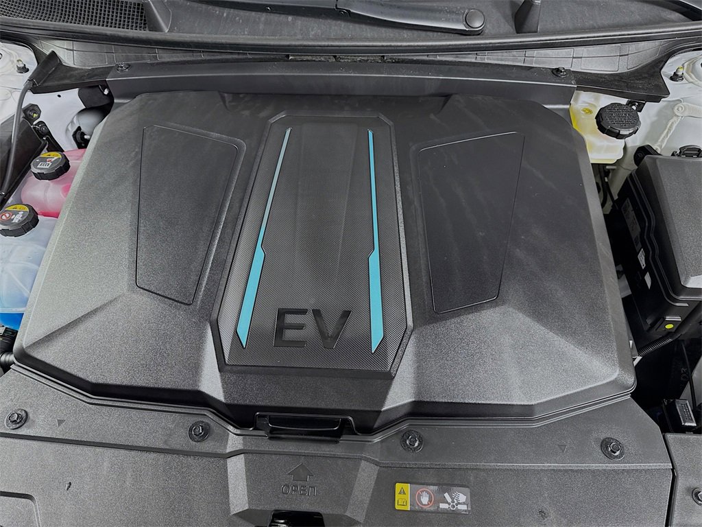 Certified 2024 Hyundai Ioniq 5 SE image 32