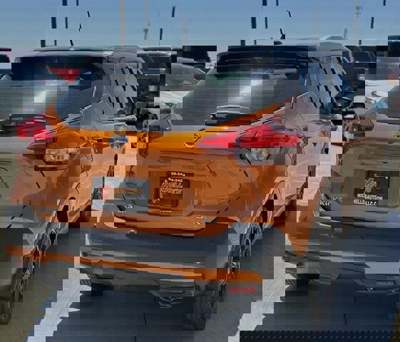 Used 2020 Nissan Kicks SR image 9