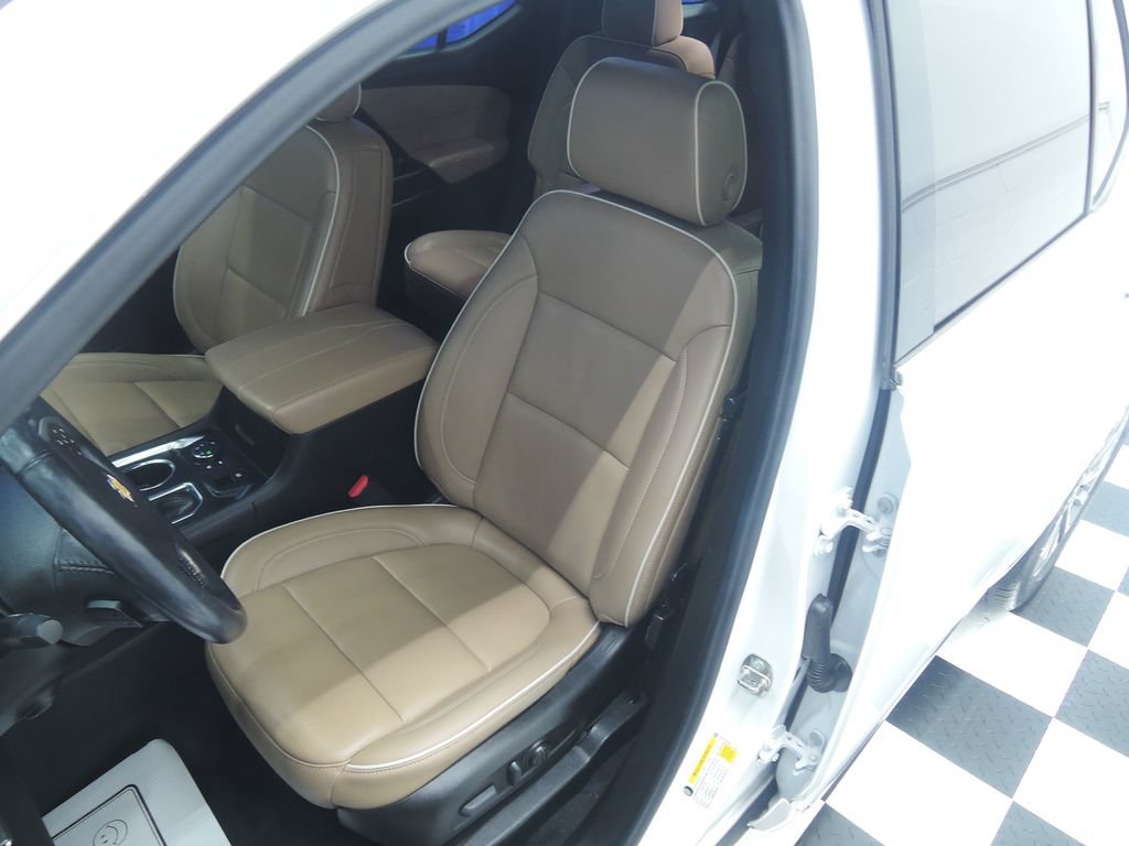 Used 2022 Chevrolet Traverse Premier AWD/4WD image 5