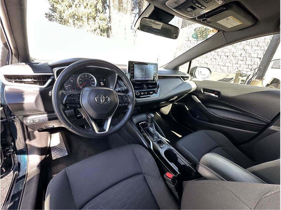 Used 2020 Toyota Corolla SE w/ SE Preferred Package image 2