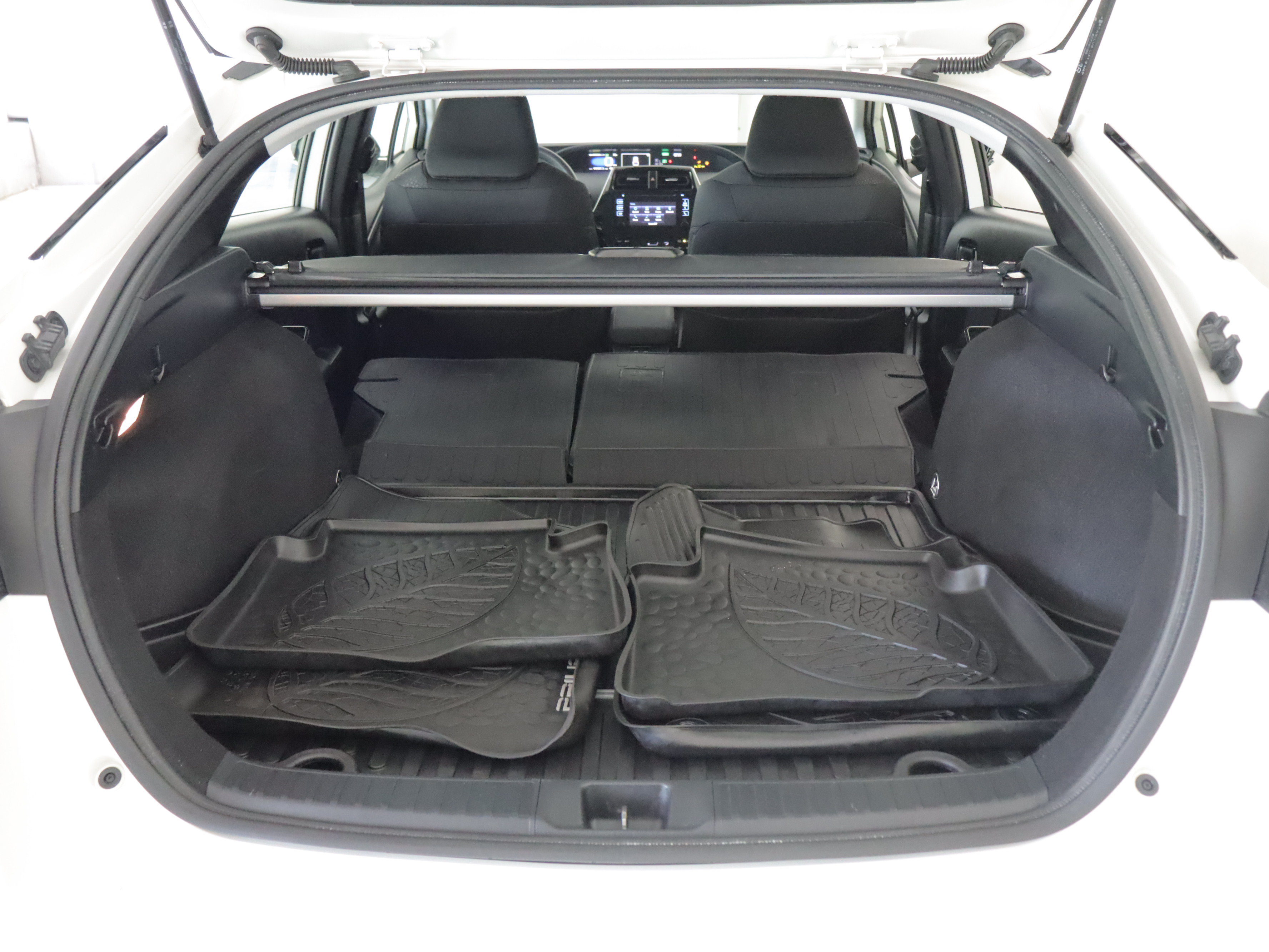 Used 2019 Toyota Prius AWD image 20