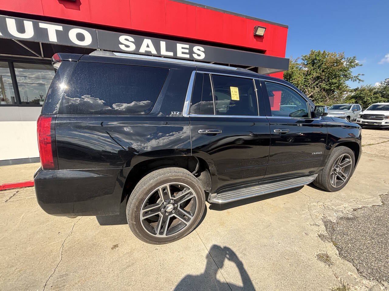 Used 2015 Chevrolet Tahoe LTZ AWD/4WD image 4