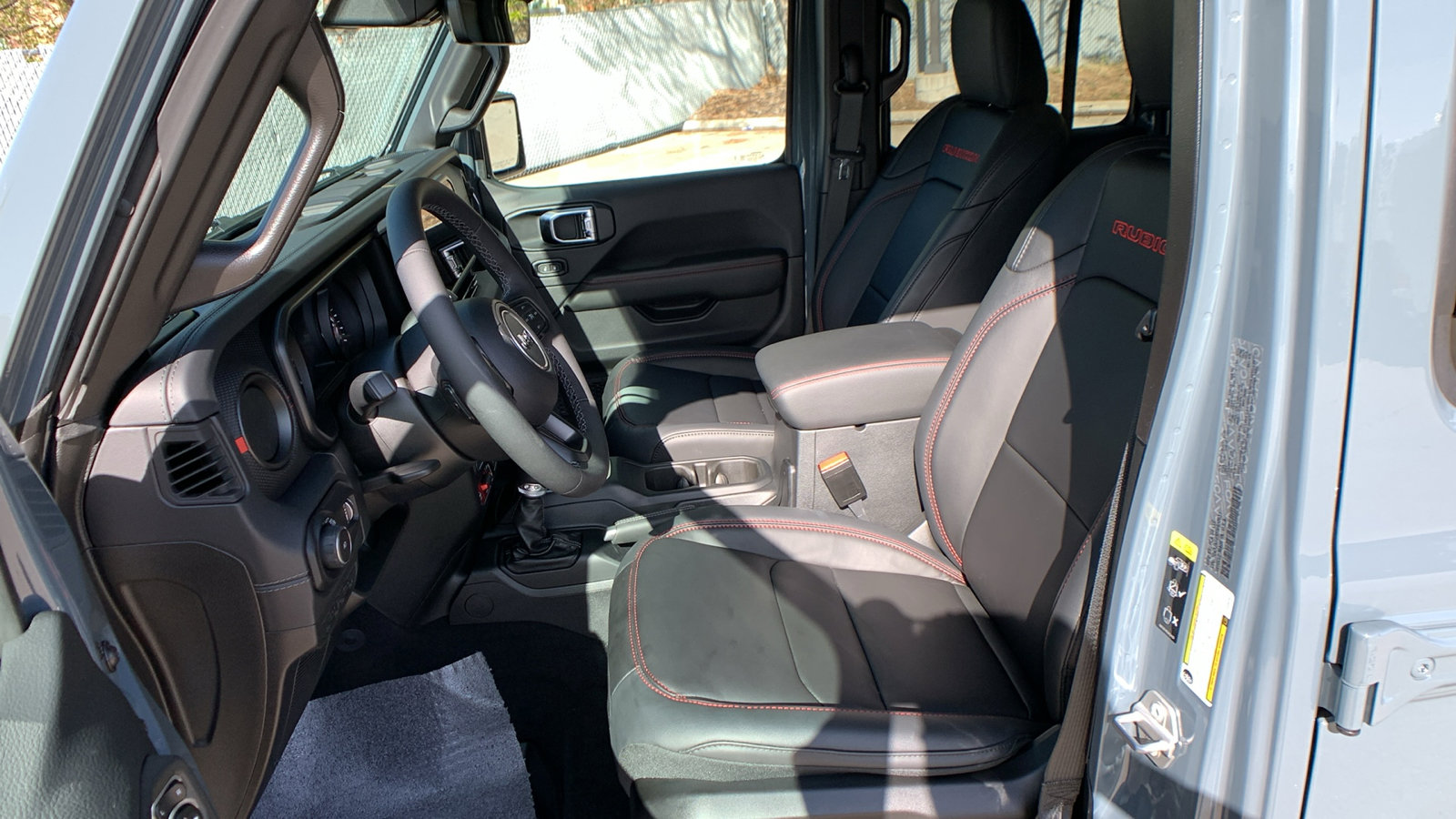 Used 2025 Jeep Wrangler Unlimited Rubicon image 13