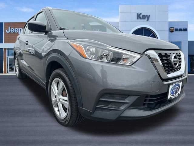 Used 2019 Nissan Kicks S FWD image 8