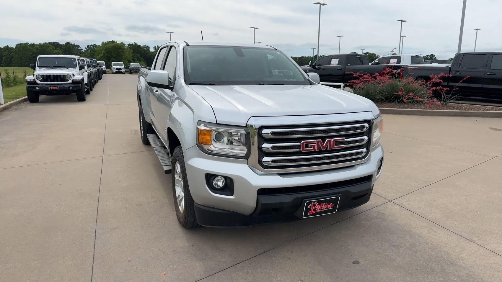 Used 2016 GMC Canyon SLE RWD image 3