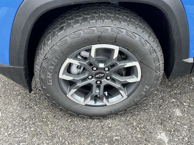 New 2026 Chevrolet Equinox ACTIV AWD/4WD image 10