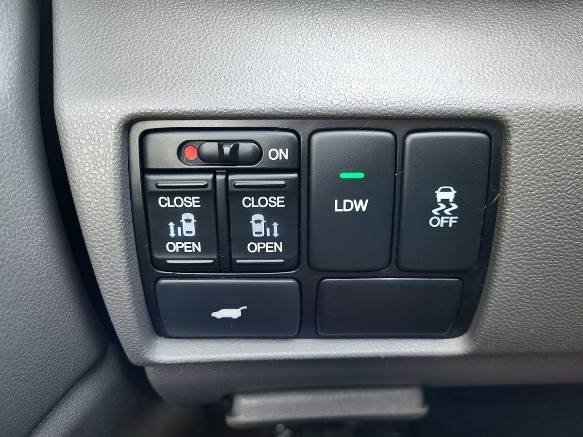 Used 2016 Honda Odyssey EX-L image 31