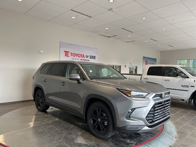 New 2026 Toyota Grand Highlander Platinum image 1