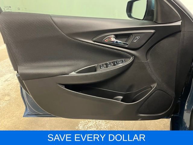 Used 2024 Chevrolet Malibu RS FWD image 18