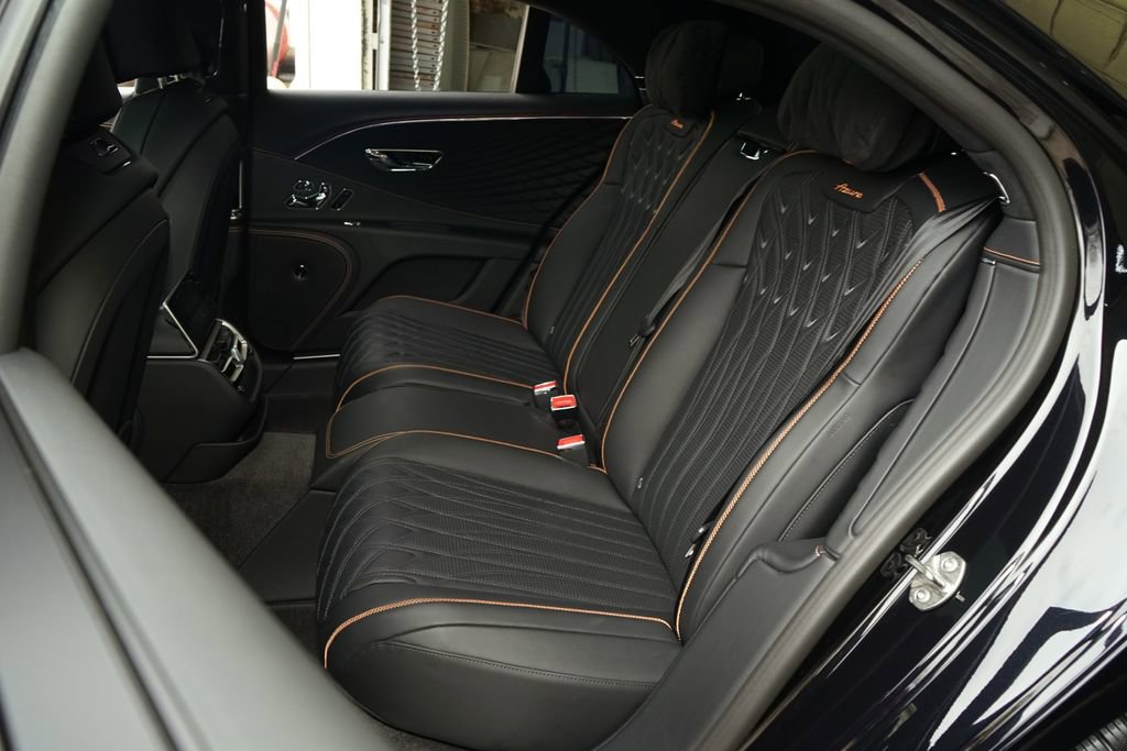Used 2026 Bentley Flying Spur Azure image 23