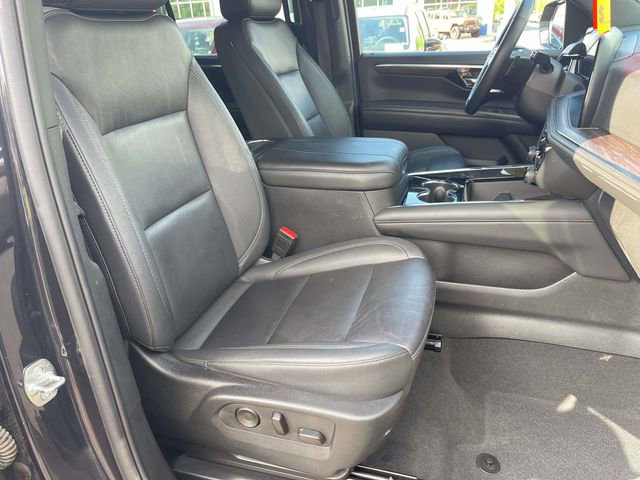 Used 2025 Chevrolet Tahoe LT AWD/4WD image 27