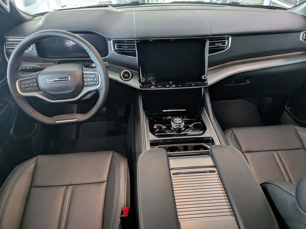 New 2026 Jeep Grand Wagoneer L Limited AWD/4WD image 17