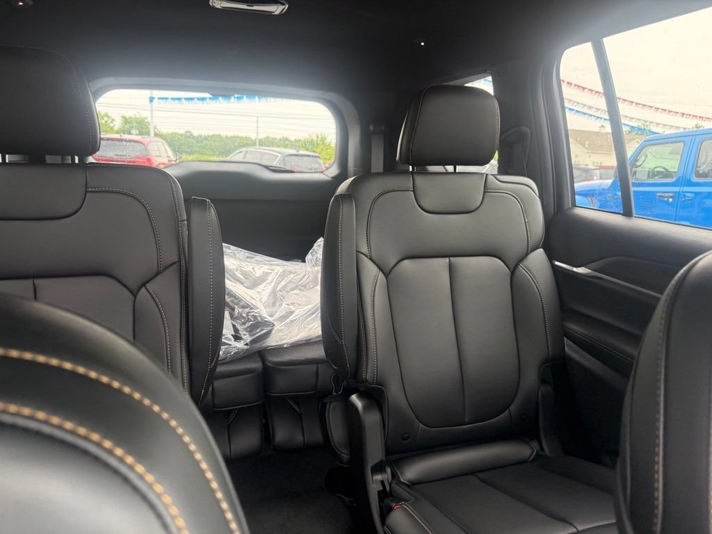New 2026 Jeep Grand Cherokee L Limited AWD/4WD image 64