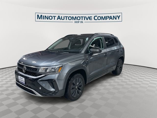 Used 2023 Volkswagen Taos S w/ Driver Assistance Package image 4