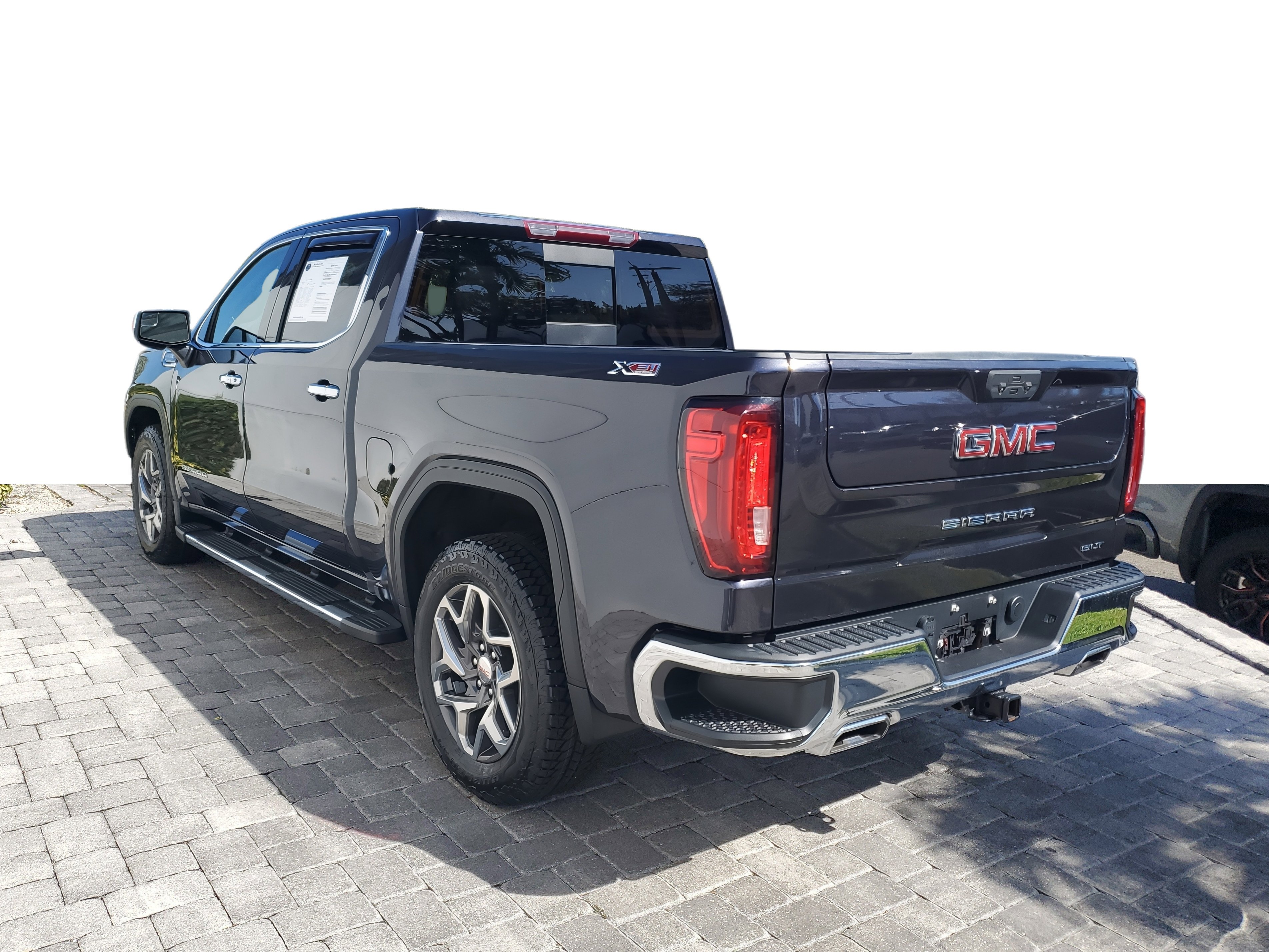 Used 2023 GMC Sierra 1500 SLT w/ SLT Premium Package image 4
