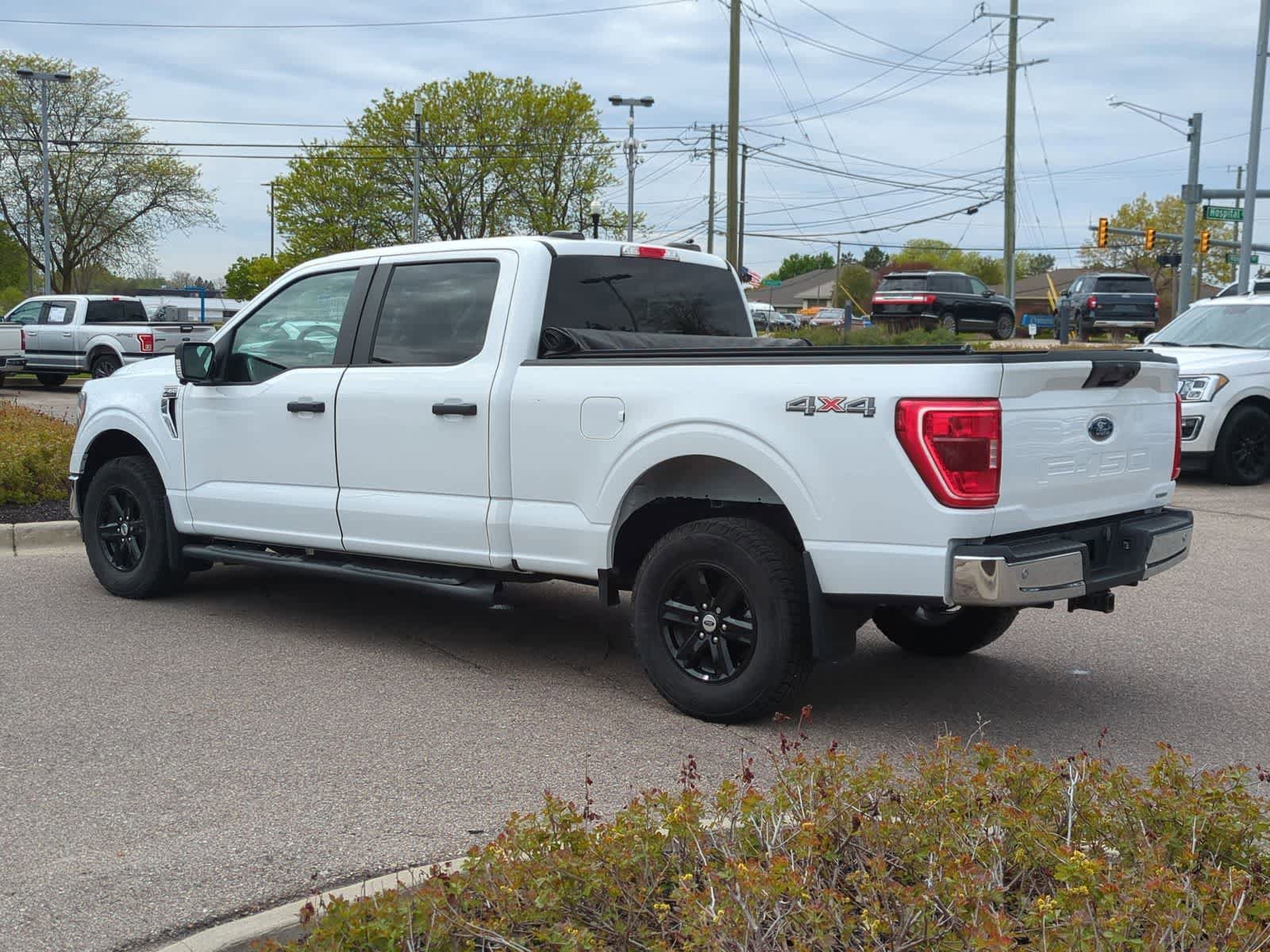Used 2023 Ford F150 XLT w/ Trailer Tow Package AWD/4WD image 6