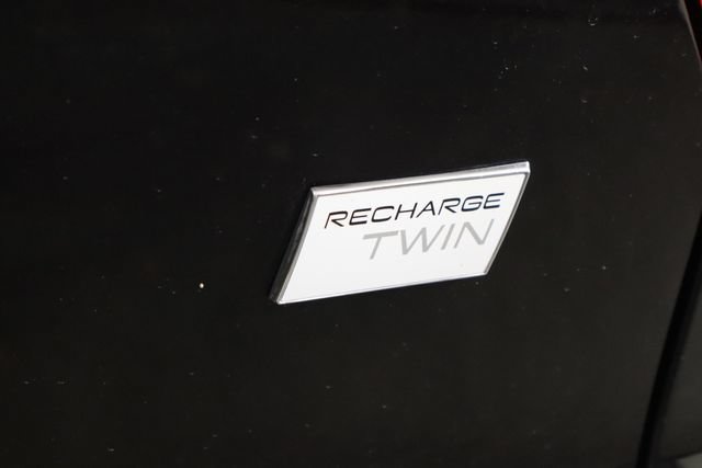 Used 2023 Volvo XC40 Recharge Plus AWD/4WD image 39