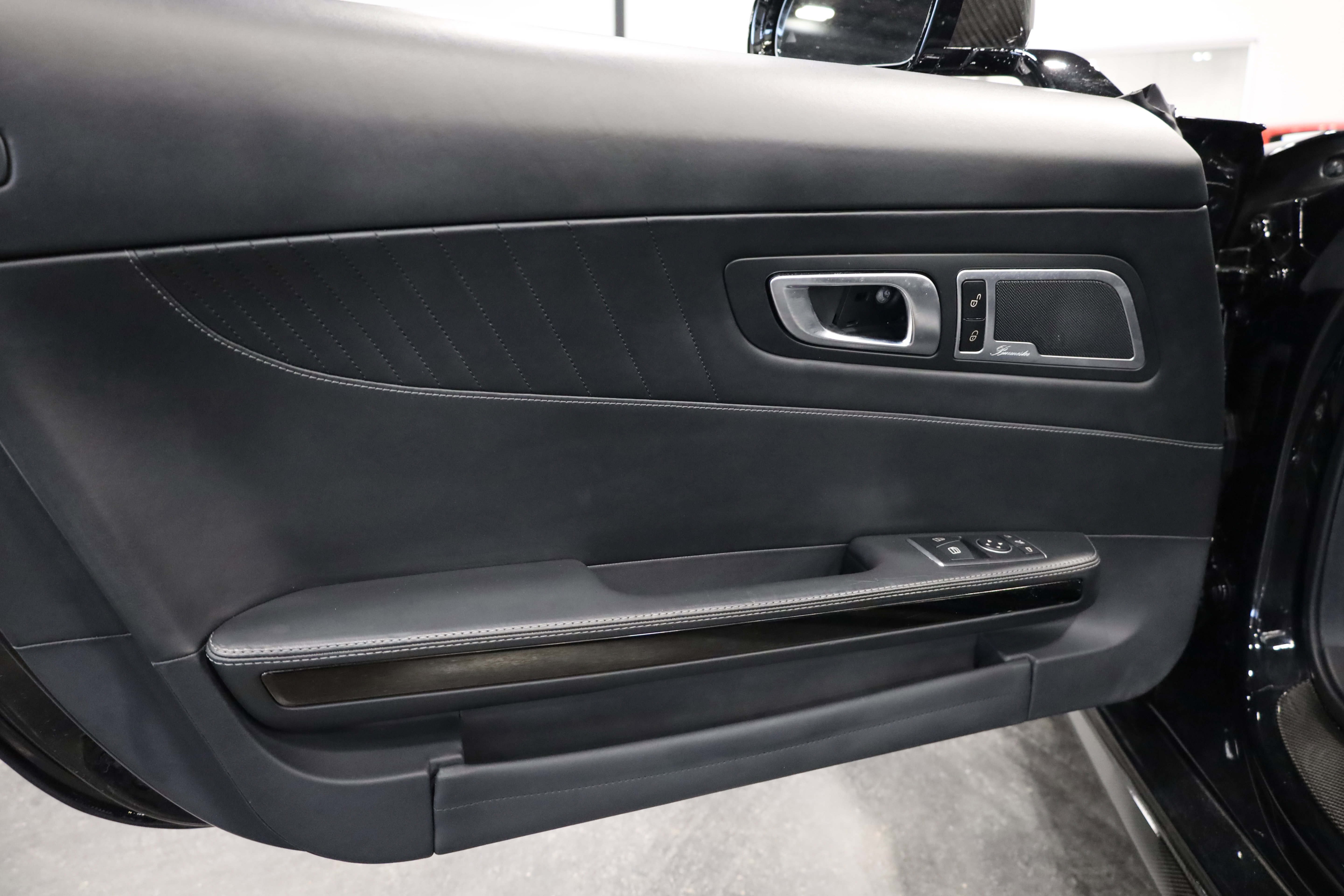 Used 2018 Mercedes-Benz AMG GT C image 17