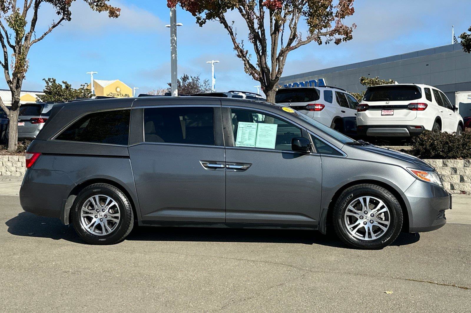 Used 2012 Honda Odyssey EX image 3