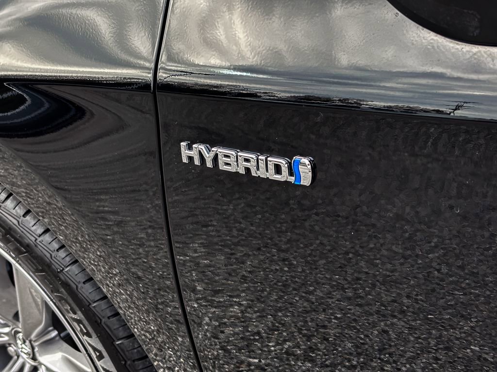 Used 2020 Toyota Avalon XLE image 13