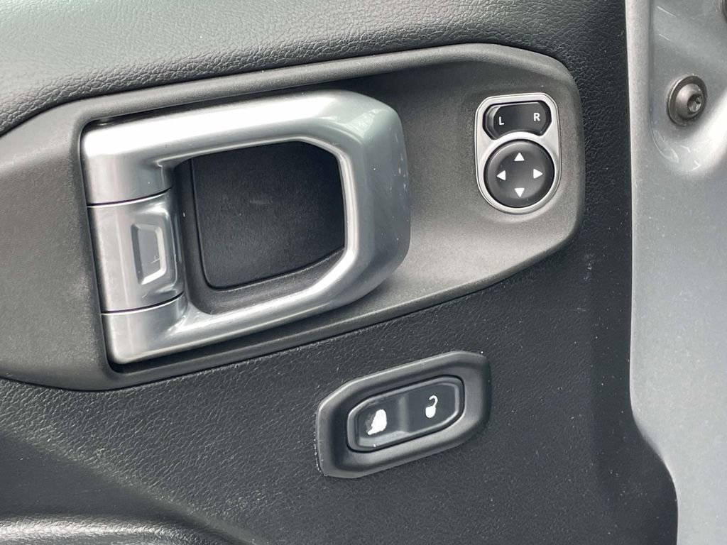 Used 2020 Jeep Wrangler Sport AWD/4WD image 14