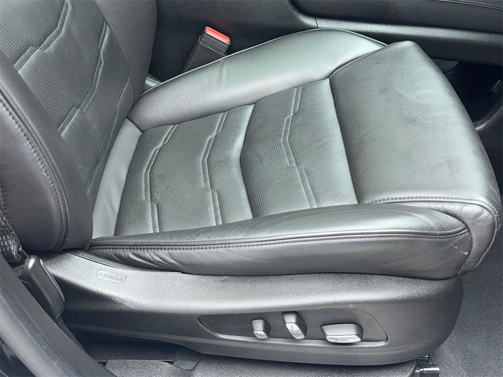 Used 2017 Cadillac XT5 Platinum image 45