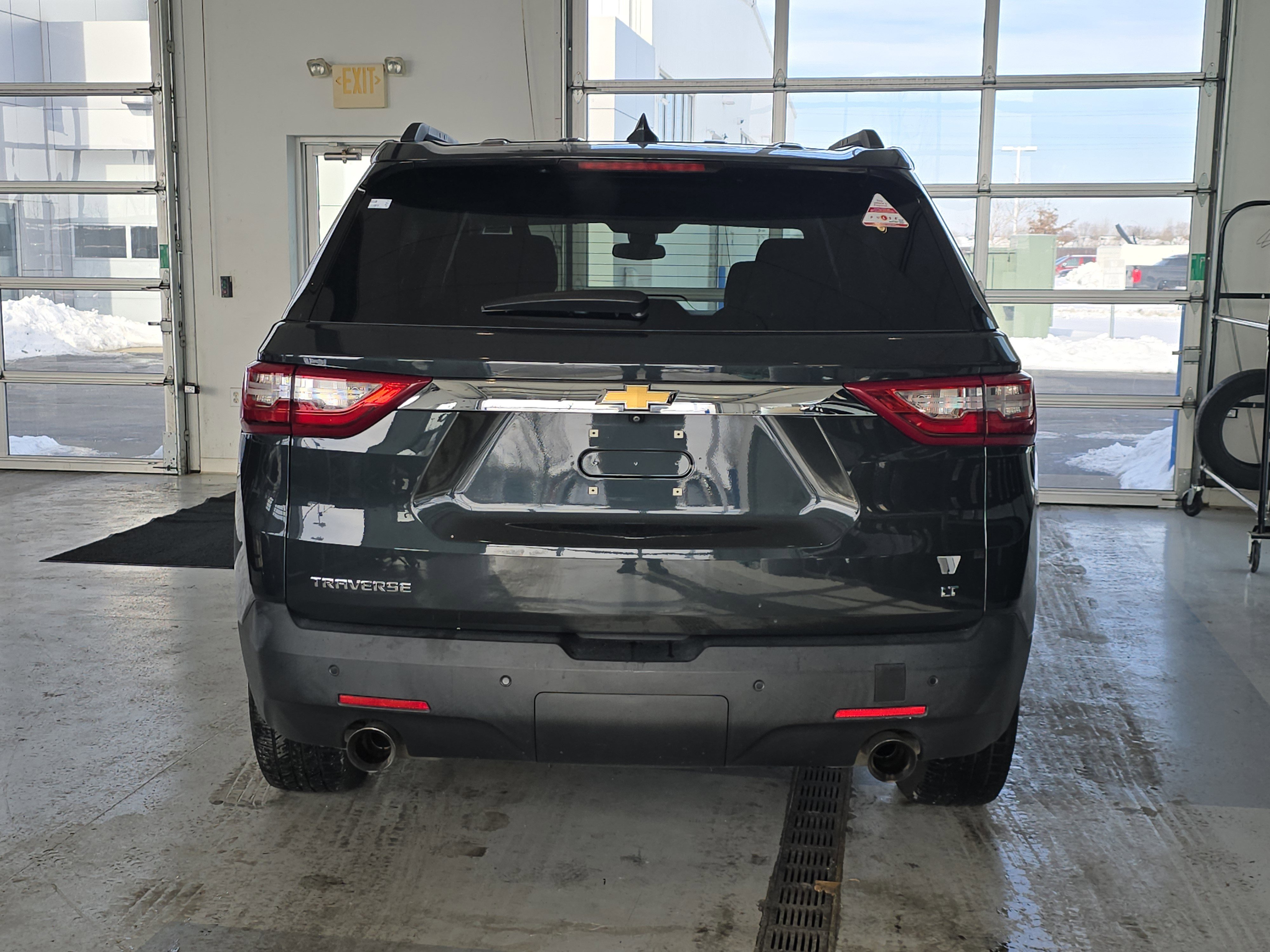 Used 2020 Chevrolet Traverse LT image 5