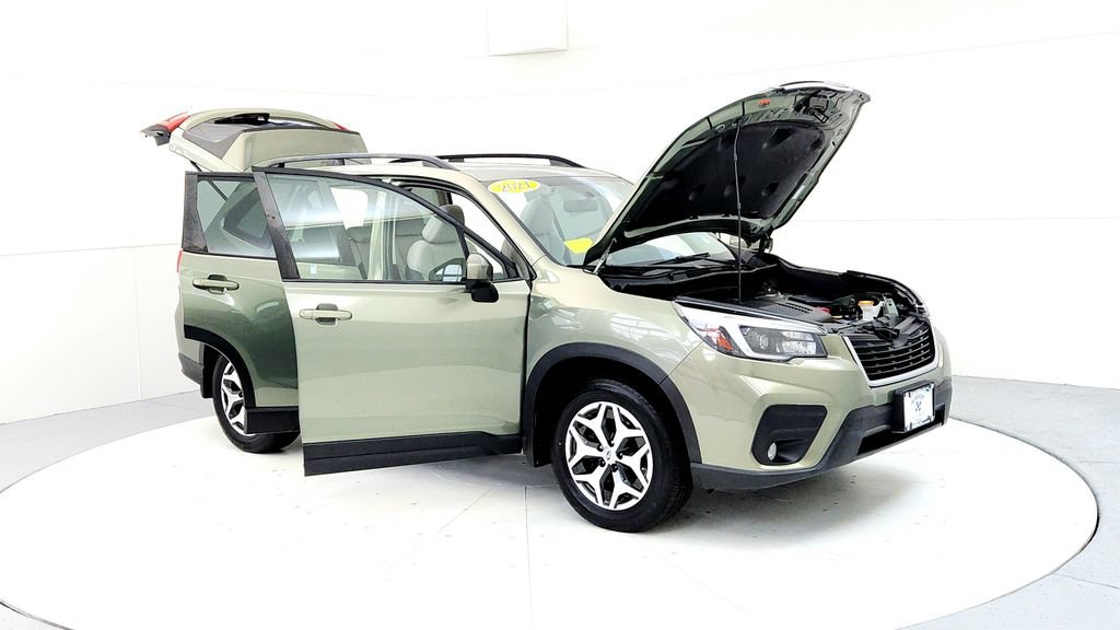 Used 2021 Subaru Forester Premium AWD/4WD image 12
